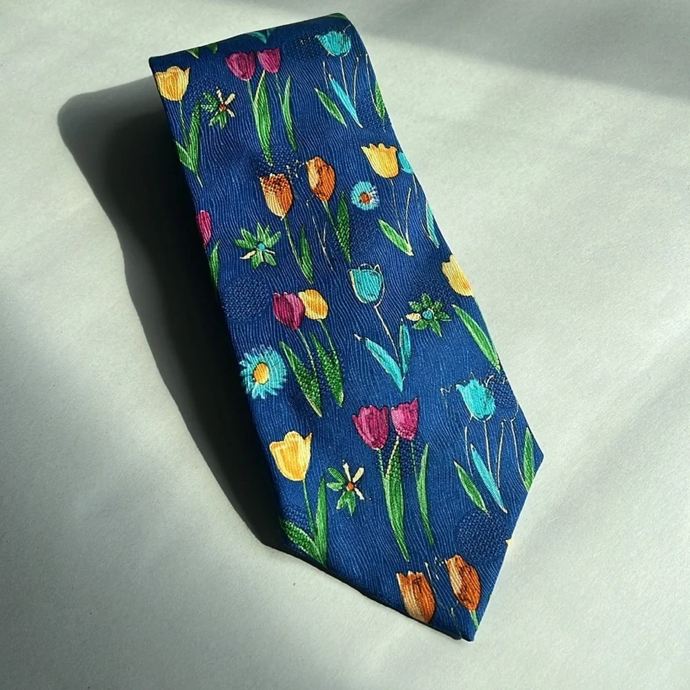 Ermenegildo Zegna 100% Silk Royal Blue Tie with Tulip Floral Novelty Print